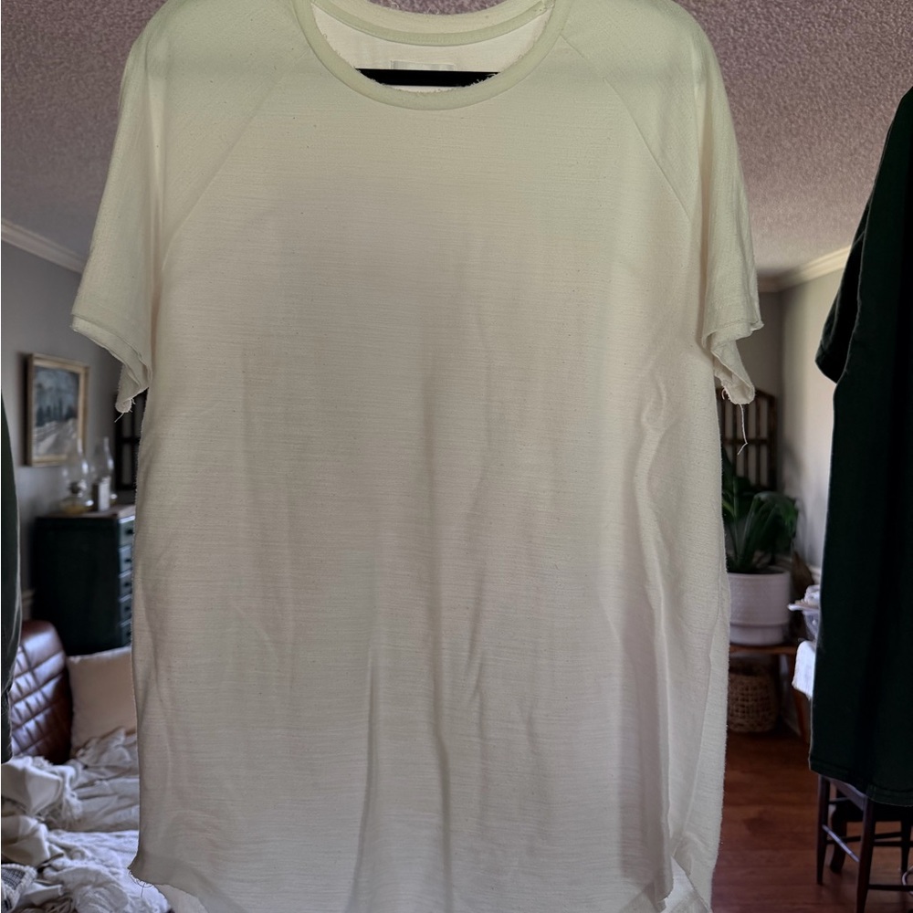 Vitaly scoopline Cream Short Sleeve T-Shirt